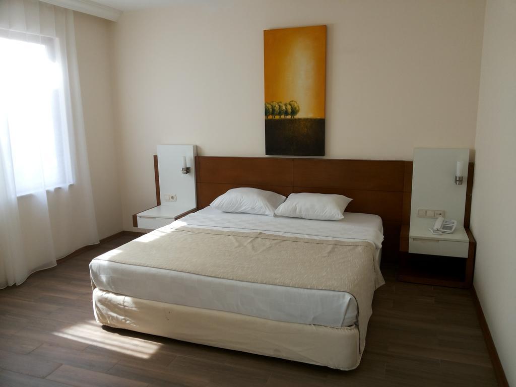 Sunbird 3* Side
