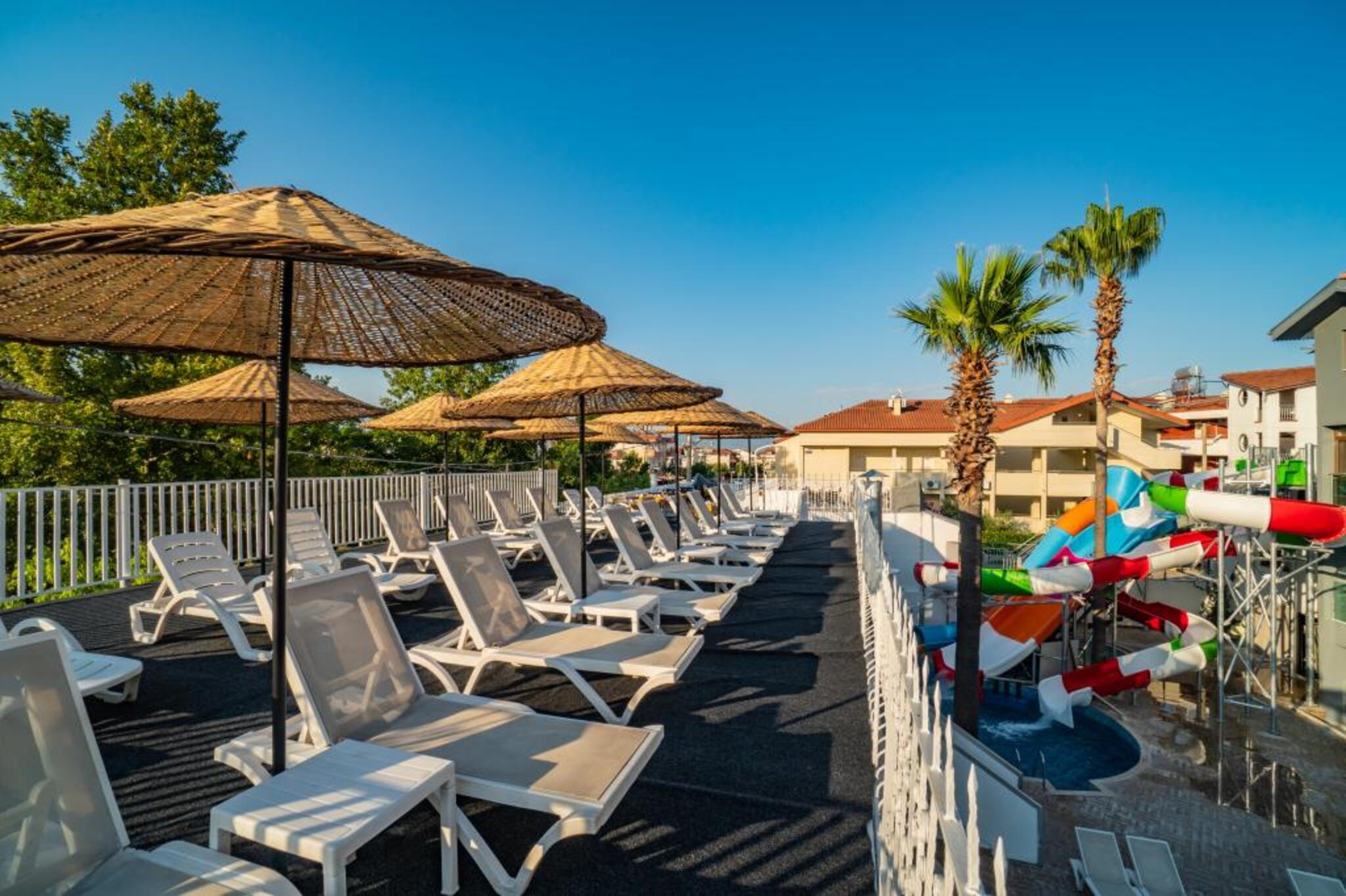 Sunbird Hotel 3*