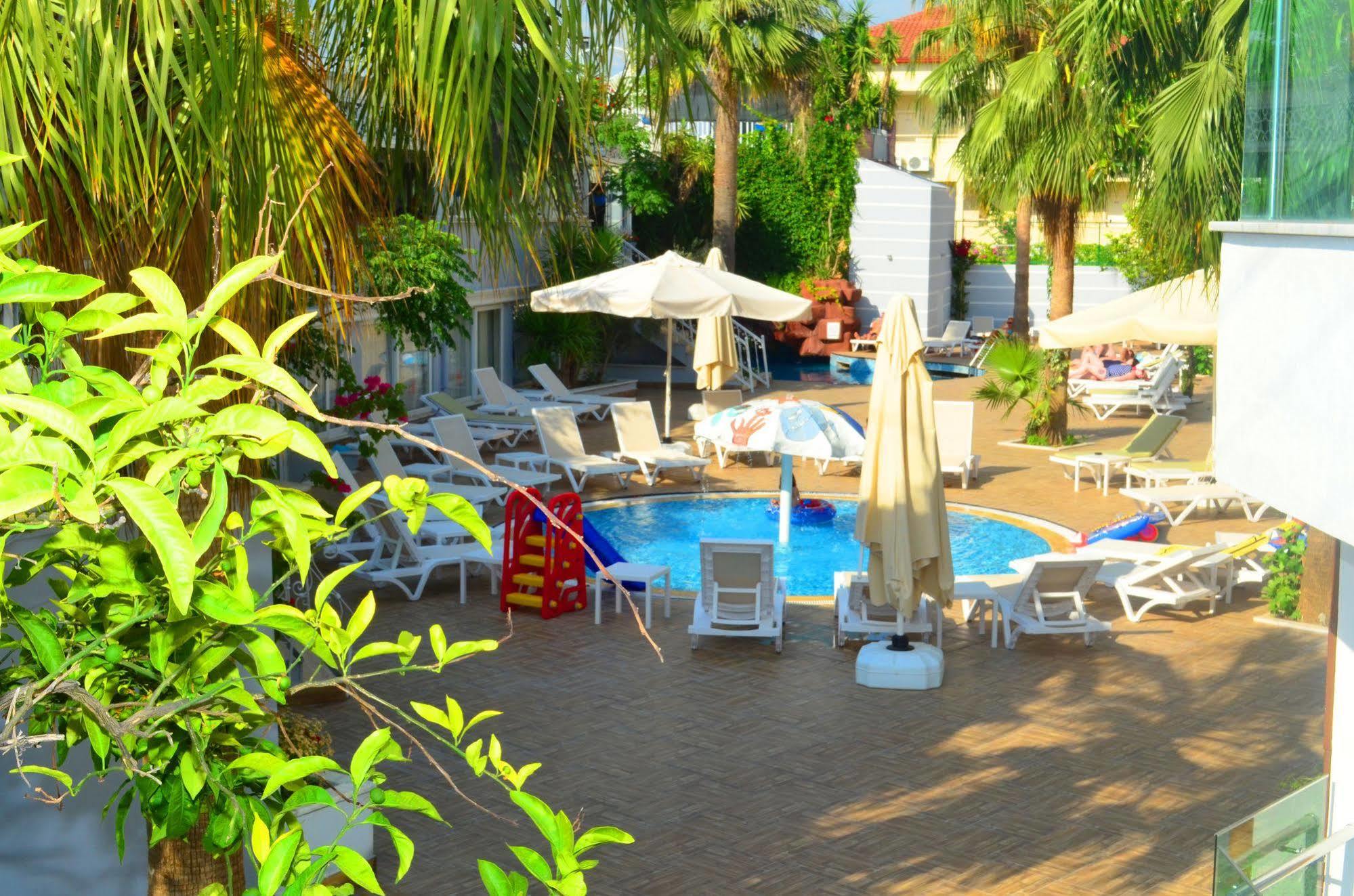 Sunbird Hotel 3*